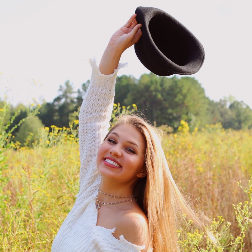 Meet your Posher, Amaia